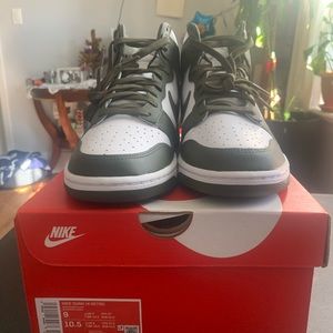 Nike Dunk High Khaki Green Size 9M